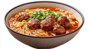 臨汾牛肉丸子面為何呈金黃色及其背后的故事