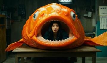 毛不易挑戰生食活八爪魚嚇壞韓東君當場吐餃子!
