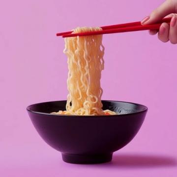 細而筋道的面條,酸辣甜味獨特,越吃越上癮