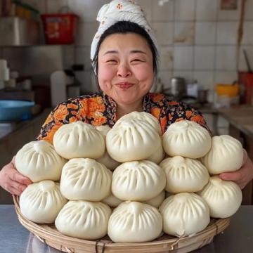 中國傳統美食小籠包做法揭秘!皮薄餡大,一口一個滿足誘人家鄉味