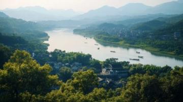 郴州旅游攻略:探秘仰天湖與龍景峽谷的詩意之旅