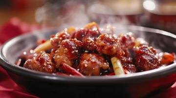 徐州市的地鍋雞:傳承與創(chuàng)新的味道交織