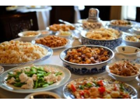 探秘廈門居民區(qū)的美食天堂：“滋味海鮮”，排隊(duì)也值得的家常美味！