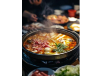 長(zhǎng)寧路國(guó)風(fēng)串串火鍋升級(jí)來(lái)襲，20日前到店贈(zèng)雙盤鮮切肉，限時(shí)福利不容錯(cuò)過(guò)