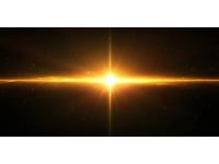在廣袤無垠的天空中，一顆溫煦的巨蟹座星星綻放其輝煌