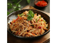 綠春美食之旅: 回味無窮的香辣舂熏肉