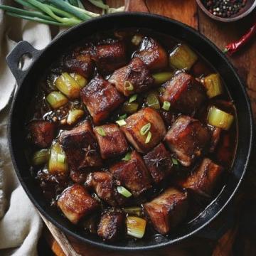 醬香豬蹄零失敗食譜：簡單易學，新手快速學會做香糯美味佳肴