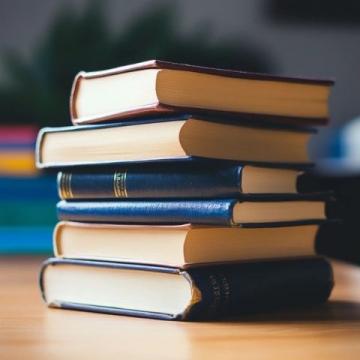 物理初學(xué)者必讀:經(jīng)典入門教材與專業(yè)書籍推薦