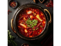辣水煮魚片是一道經典的川菜，魚肉鮮嫩麻辣，湯汁紅亮誘人，下面是詳細的做法