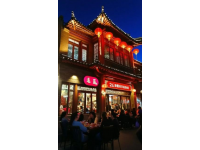 佛山熱門餐廳5點(diǎn)前爆滿，排隊(duì)超百人，人氣爆棚！