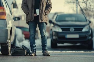 中年男人與愛車：歲月里的故事與情感寄托
