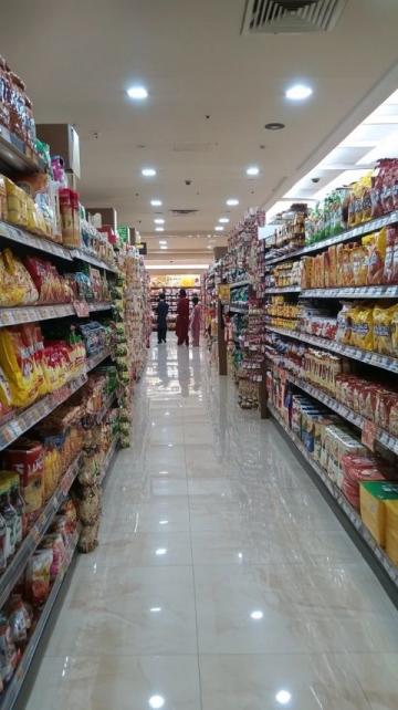 版納美食日記：傣餐嘗試與水果超市奇遇