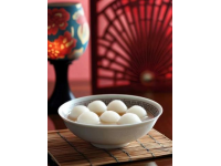 元宵節(jié)后天津洪湖里的美食特輯：什錦元宵、鈣奶味十足