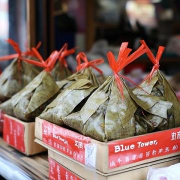 端午將至各地忙包粽子 傳統(tǒng)口味與創(chuàng)新品種齊上陣