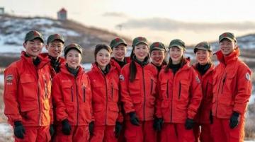 郴州王仙小學(xué)登山蘇仙嶺:探索文化傳承共筑冠軍夢