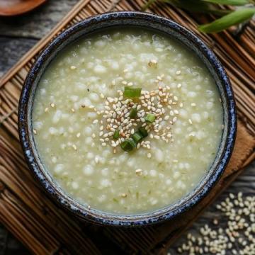 夏天的味道夏日美食季綠豆百合蓮子羹，清熱解暑，夏天最愛的糖水之一