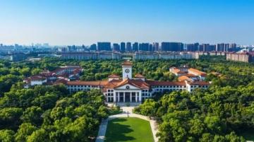 沈陽這座充滿魅力的都市，既有悠久歷史文化，又有現(xiàn)代都市氣息；一天時(shí)間玩轉(zhuǎn)沈陽，不妨嘗試以下行程！