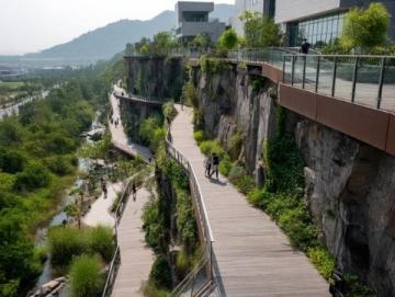 重慶這座被譽為山城的城市,以其獨特的地形、豐富的文化和美食聞名