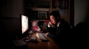 滬爺再次強行做了全天白班