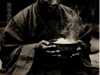 通渭美食：一碟蕎圈圈、一碗煮洋芋、鍋盔......