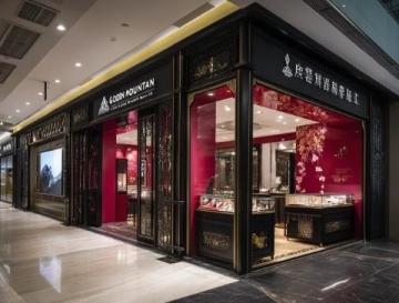 揭秘!蘇州十全街小店為何如此火爆?78歲老店主與女兒的美味傳承