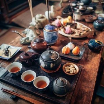 鄱陽縣傳統美食:魚頭燉豆參的做法與技巧