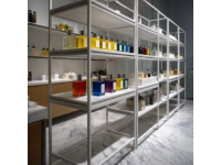 在北展拍完玫瑰花園，聽說俄優(yōu)品是北京最大的俄羅斯商品超市，里面的俄羅斯商品最全