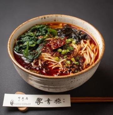 通心粉亦稱通心面,在國外已是極普通的面制品之一,我國上海、廣州、天津等地也有少量