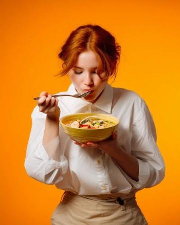 蘿卜燉牛筋口味清香、濃郁而好!