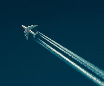 旅行達人省錢秘籍:揭秘機票價格波動與節省策略