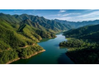 神農架林區——四季生態秘境,集自然奇觀、人文歷史與生態美食于一體的旅游勝地。