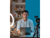 給返鄉(xiāng)創(chuàng)業(yè)農(nóng)村小伙的幾點建議鄉(xiāng)村短視頻如何拍？打工小伙組團回鄉(xiāng)拍視頻圈粉千萬