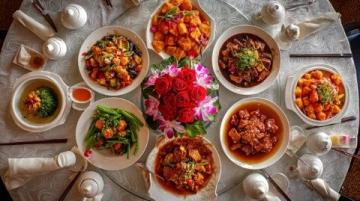 探尋新疆美食：融合多地域特色的獨(dú)特風(fēng)味之旅