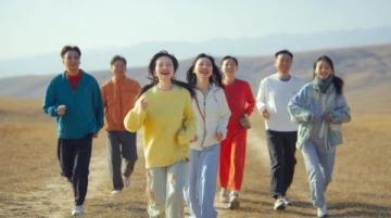 西藏之旅:我的孤獨征途與同行者的動人篇章