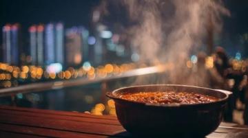 探秘重慶本地人排隊(duì)也要吃的隱藏火鍋寶藏店鋪！