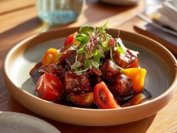 紅燒肉：色香味俱佳的經(jīng)典美味，承載情感與回憶