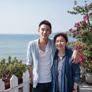 張大姐回國處理事務賣房，兩人世界變一人世界享受寧靜時光