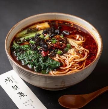 揭秘長沙涼面:傳統與創新之美,品味南北風味差異