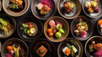 南京新街口凱賓斯基自助餐攻略：百元美食之旅！