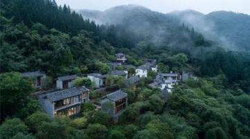 深秋踏青指南：一日徒步探險(xiǎn)，竹影水韻古村落美食之旅