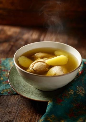 貴州必嘗美食推薦：魚湯酸菜、腸旺面等特色佳肴