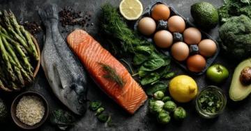 高磷食物推薦：堅果類、動物內臟、海鮮、粗糧類、奶制品等