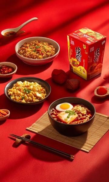 杭州深巷藏著一家被外賣平臺"通緝"的米粉店,每當夜幕降臨