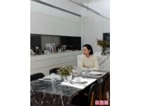 聚餐中賀峻霖突感不適，劉曉慶果斷處理