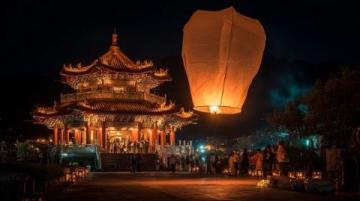 濰坊龍年春節(jié)廟會(huì)亮點(diǎn)紛呈：煙花秀、花燈展、特色美食齊登場(chǎng)