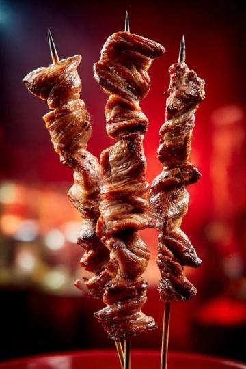 新疆待客必嘗美食推薦:大盤雞、羊肉串等特色佳肴