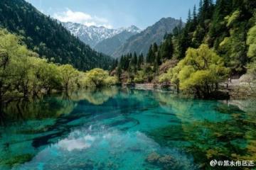 九寨溝旅游攻略：絕美風(fēng)光的穿越之旅