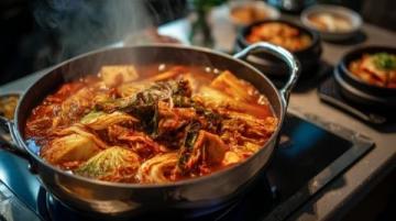 一鍋香濃大盤雞，美味不容錯(cuò)過的佳肴！