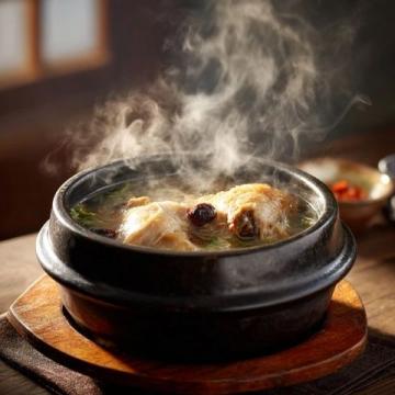 香菇蒸滑雞——鮮嫩多汁的家常美味，簡單步驟讓你的餐桌煥然一新！