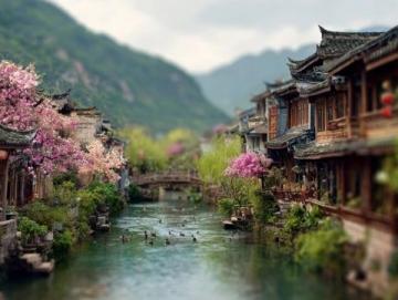 家人們，今天我要給大家帶來一份超棒的貴陽旅行攻略！貴陽可是有著山中有城